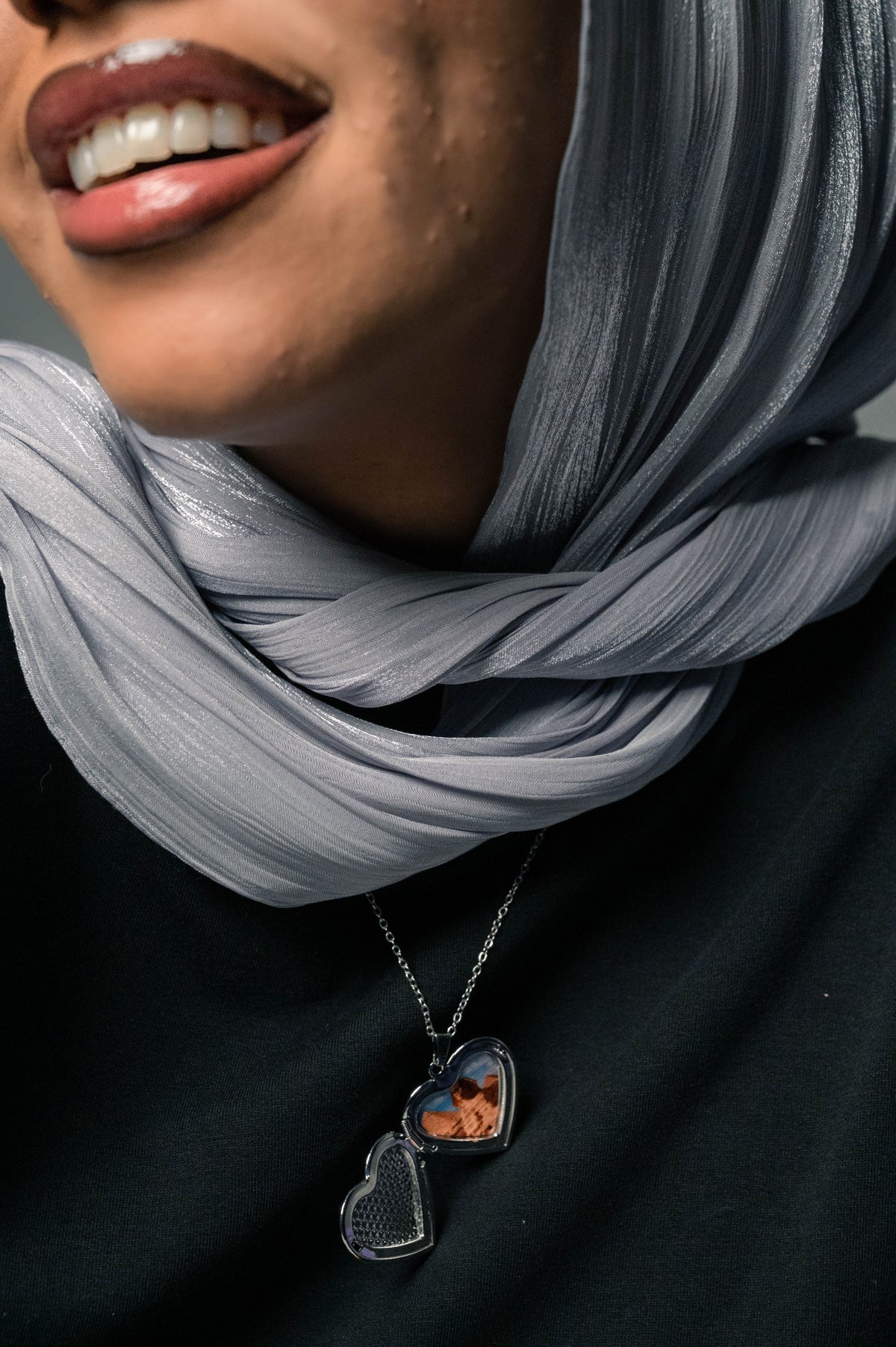 سلسلة لوكيت قلب Heart Locket Chain