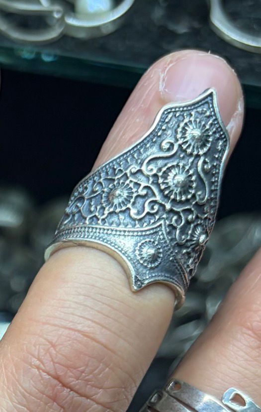 925 Silver Ornate Shield Ring
