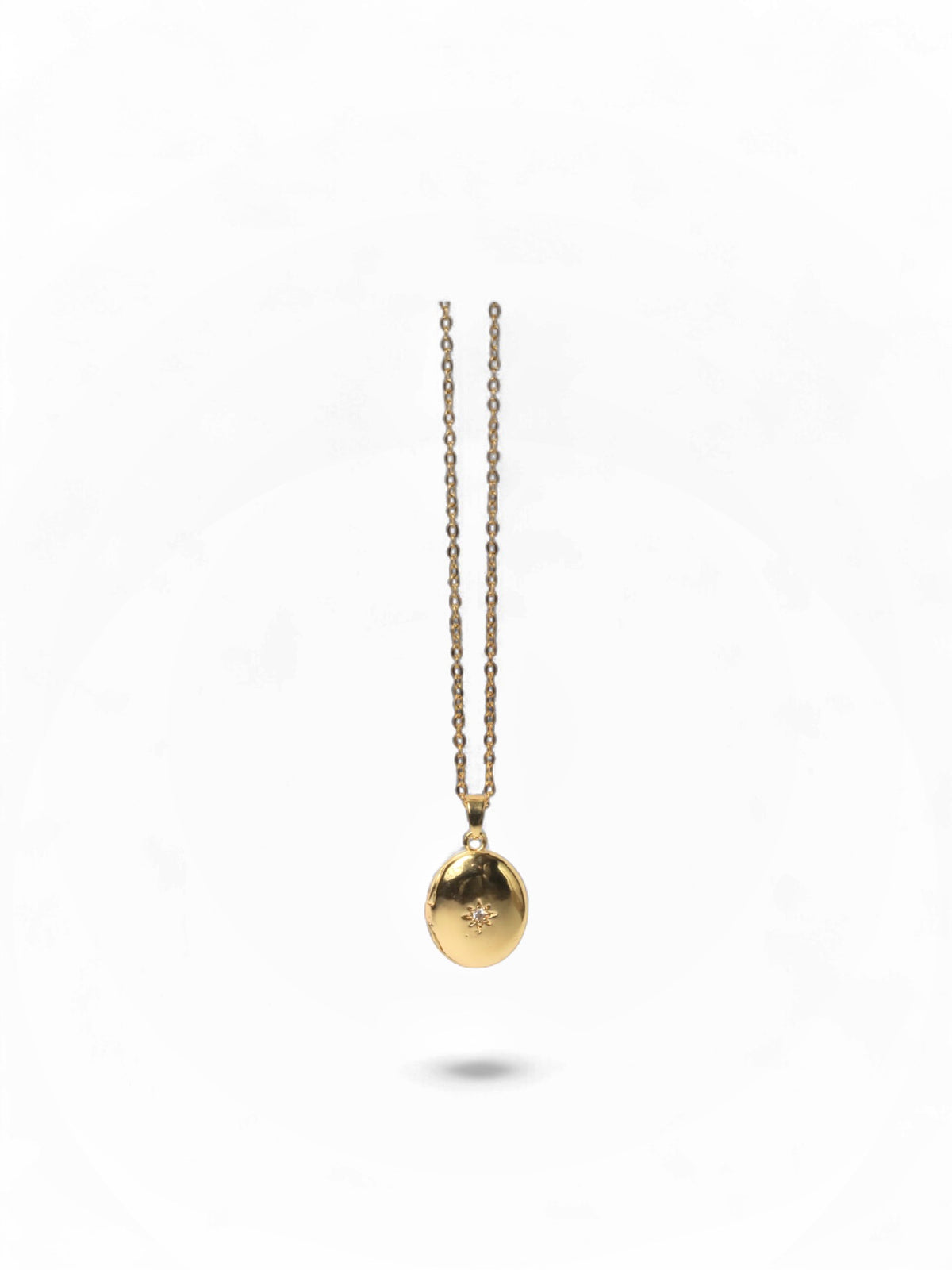 Luna Oval Pendant