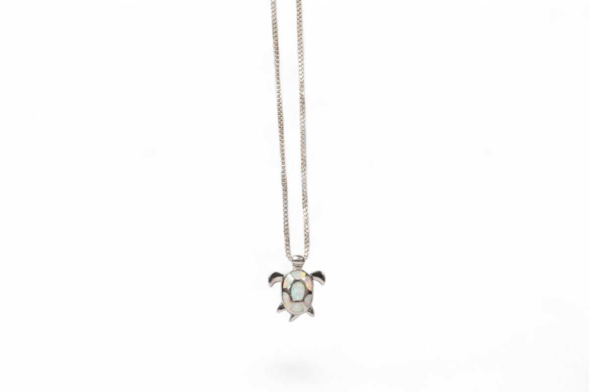Ocean Soul Turtle Necklace 925