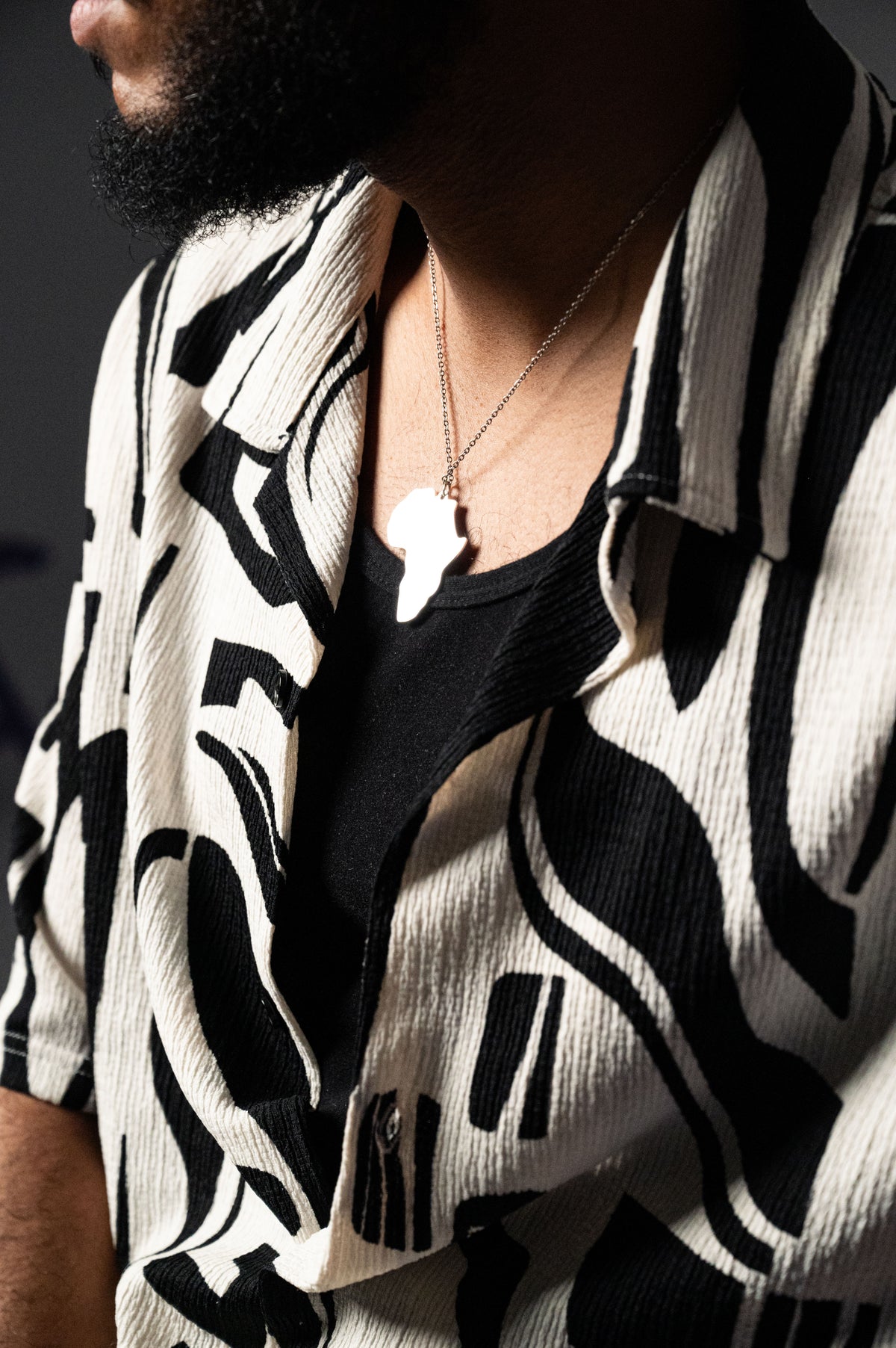 Africa Map Necklace سلسلة خريطة أفريقيا